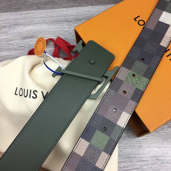 Louis Vuitton 40MM Belt LVB00347